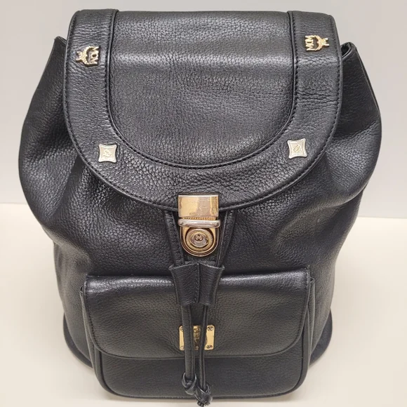 💎MCM Studded Backpack - Picture 2 of 16